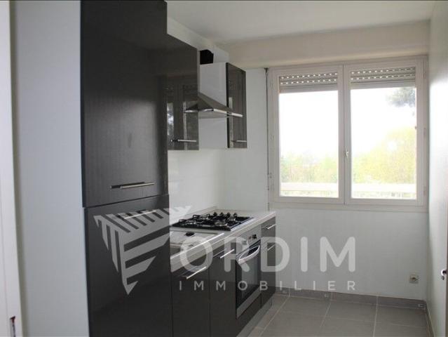 Appartement 1 pièce, 35 m² à louer à Auxerre 89000