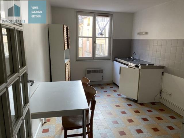 Appartement 1 pièce, 35 m² à louer à Le Puy en Velay 43000