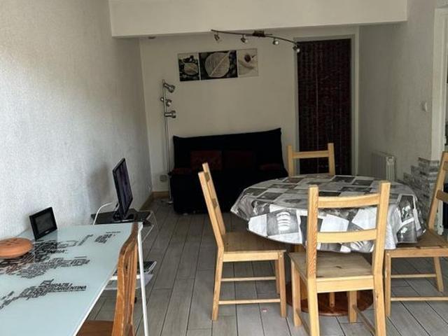 Appartement 1 pièce, 35 m² à louer à Le Pradet 83220