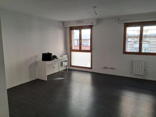 Appartement 1 pièce, 36 m² à louer à Lille 59000