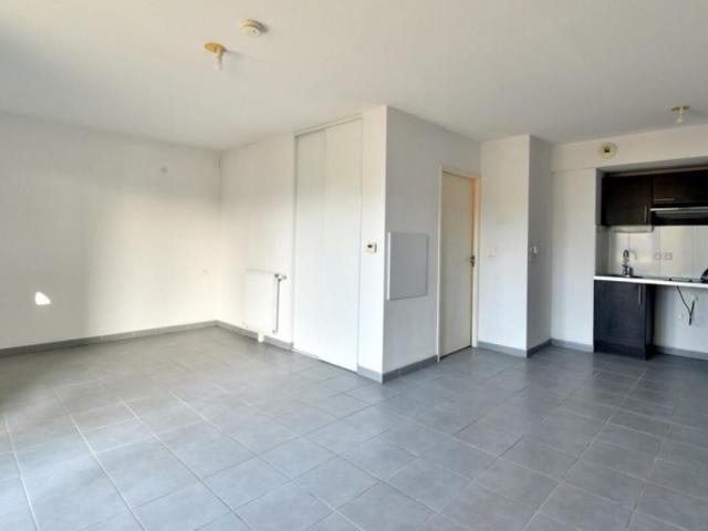 Appartement 1 pièce, 36 m² à louer à Saint Geniès Bellevue 31180