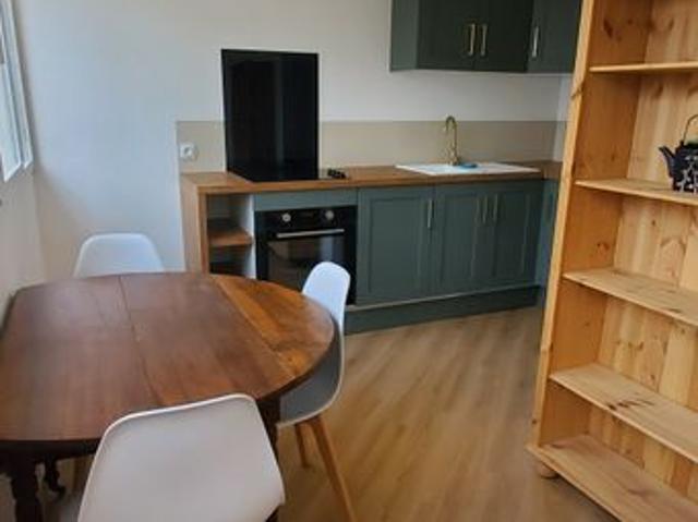 Appartement 1 pièce, 37 m² à louer à Les Ulis 91940