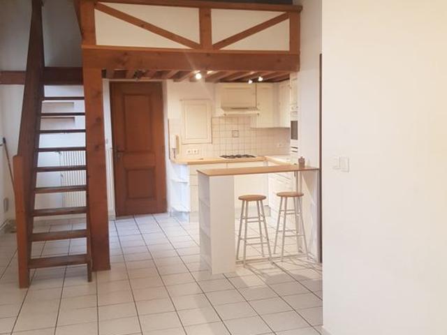 Appartement 1 pièce, 37 m² à louer à Villefranche sur Saône 69400