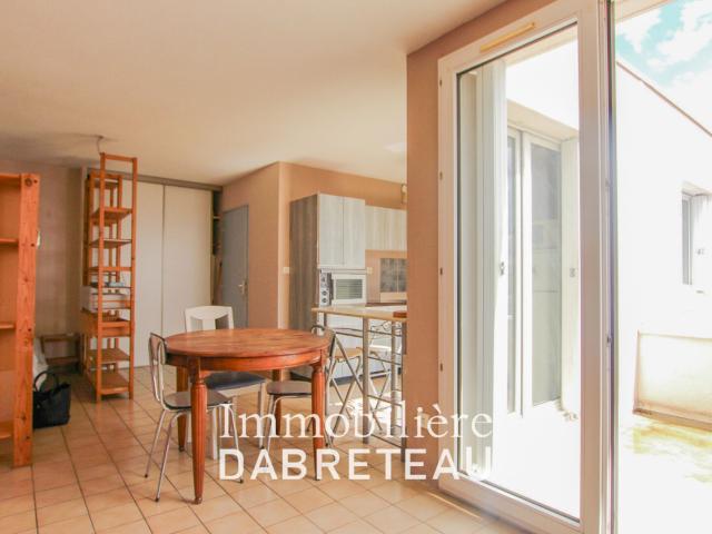 Appartement 1 pièce, 37 m² à louer à Villeurbanne 69100