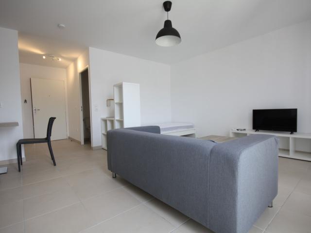 Appartement 1 pièce, 38 m² à louer à Marseille 2 13002