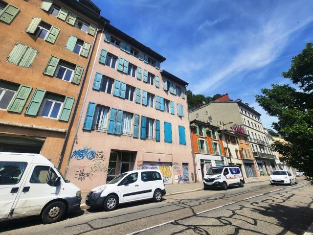 Appartement 1 pièce, 38 m² à louer à Grenoble 38000