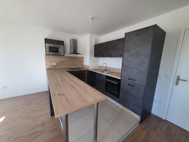 Appartement 1 pièce, 38 m² à louer à Pontoise 95300