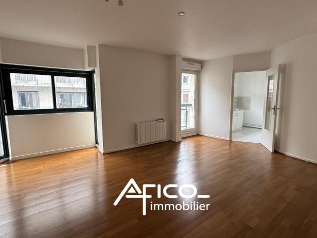 Appartement 1 pièce, 38 m² à louer à Tours 37000