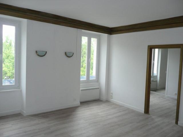 Appartement 1 pièce, 39 m² à louer à Cahors 46000