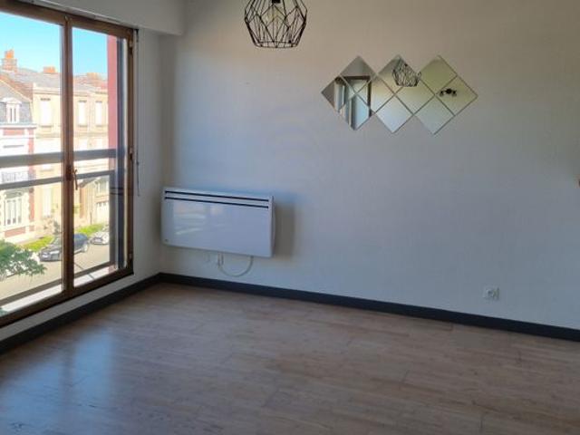 Appartement 1 pièce, 39 m² à louer à Cambrai 59400