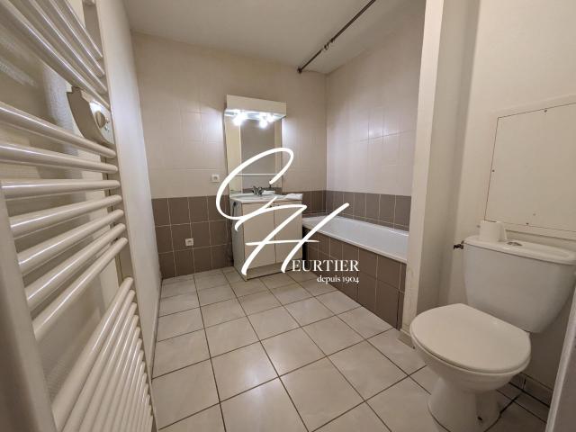 Appartement 1 pièce, 39 m² à louer à Grenoble 38000