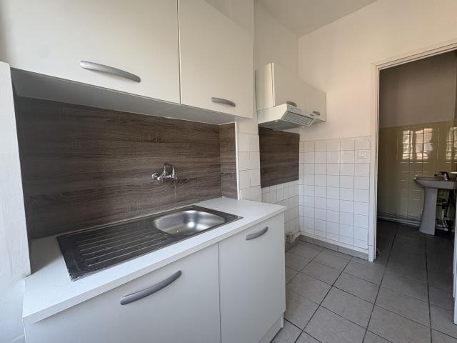 Appartement 1 pièce, 30 m² à louer à Aubagne 13400