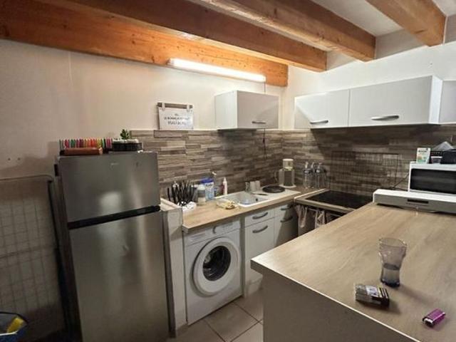 Appartement 1 pièce, 30 m² à louer à Aubagne 13400