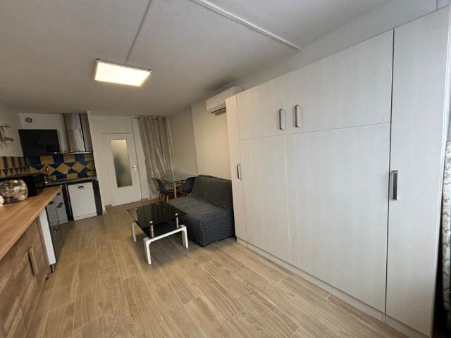 Appartement 1 pièce, 30 m² à louer à Fréjus 83370
