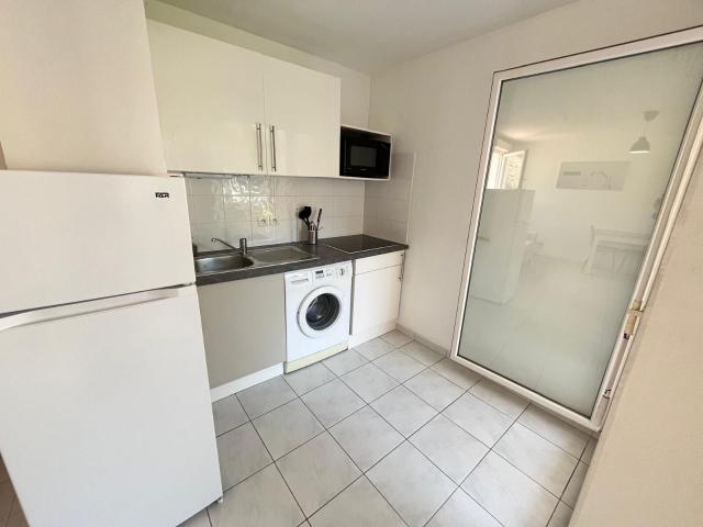 Appartement 1 pièce, 30 m² à louer à Saint Laurent du Var 06700