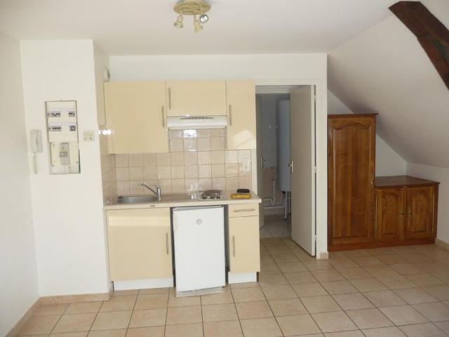 Appartement 1 pièce, 30 m² à louer à Sens 89100