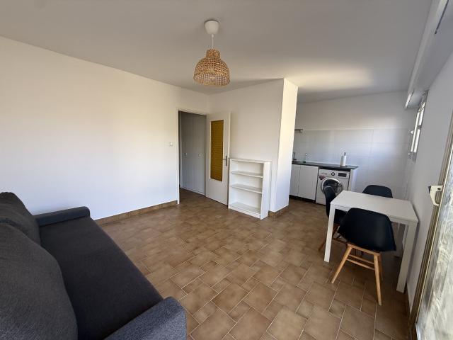 Appartement 1 pièce, 30 m² à louer à Toulon 83000