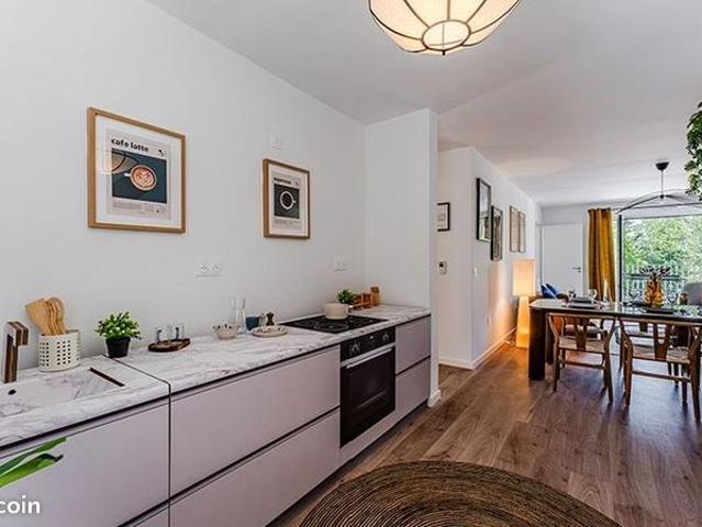 Appartement 1 pièce 30e Avenue