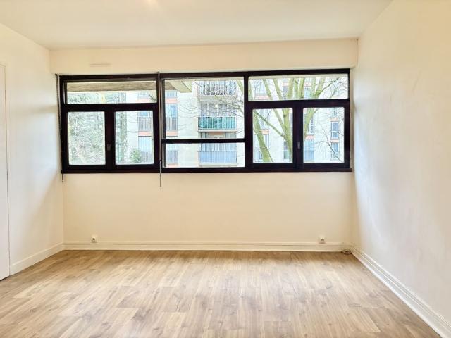 APPARTEMENT 1 PIECE 30m² VILLEJUIF