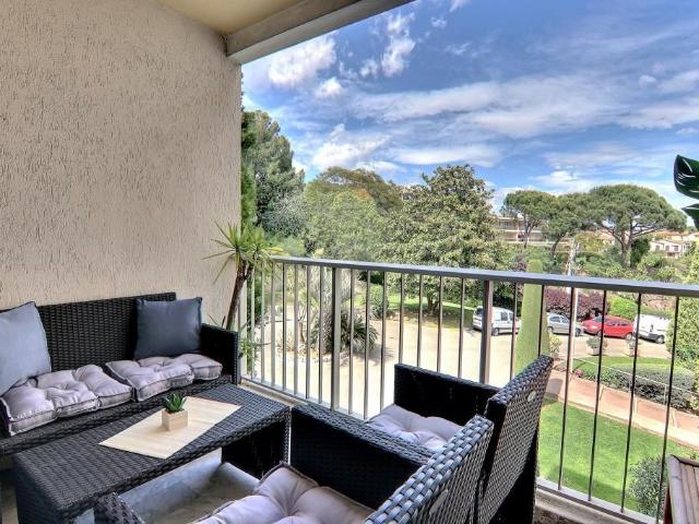 Appartement 1 pièce, 31 m² à louer à Vallauris 06220