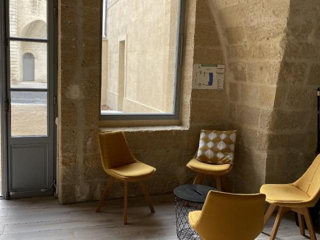 Appartement 1 pièce, 31m², en location à Uzes 510 € par mois * Appartement