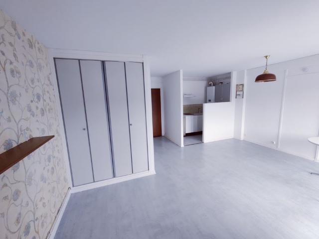 Appartement 1 pièce, 32 m² à louer à Meaux 77100
