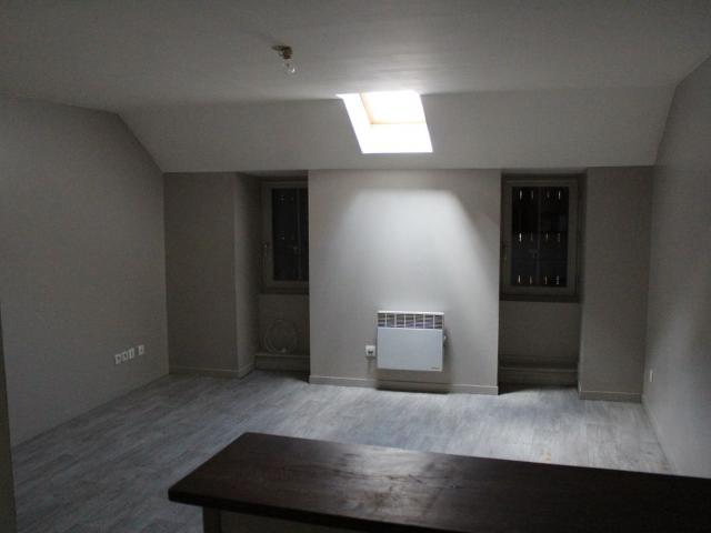 Appartement 1 pièce, 32 m² à louer à Nevers 58000