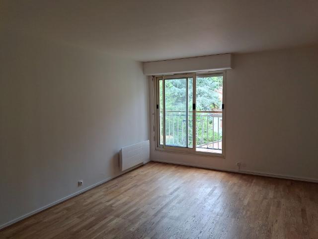 Appartement 1 pièce, 32 m² à louer à Breuillet 91650