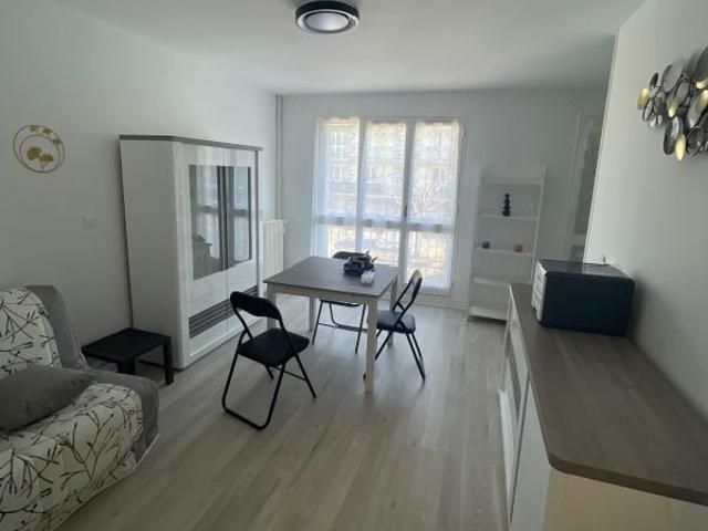 Appartement 1 pièce, 32 m² à louer à Cosne Cours sur Loire 58200