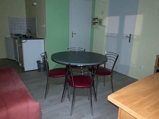 Appartement 1 pièce, 32 m² à louer à Gien 45500