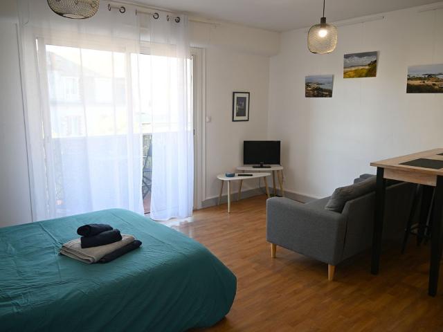 Appartement 1 pièce, 32 m² à louer à Granville 50400