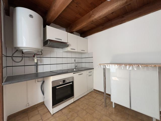 Appartement 1 pièce, 33 m² à louer à Aubagne 13400