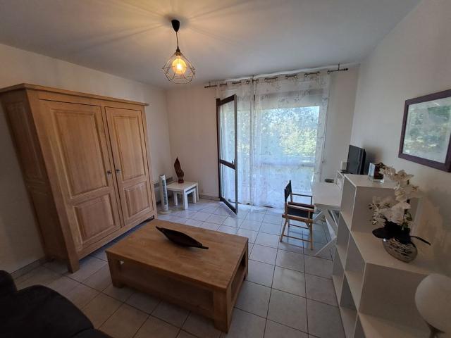 Appartement 1 pièce, 33 m² à louer à Avignon 84000