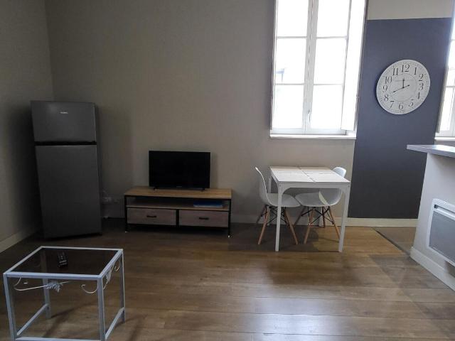 Appartement 1 pièce, 33 m² à louer à Agde 34300