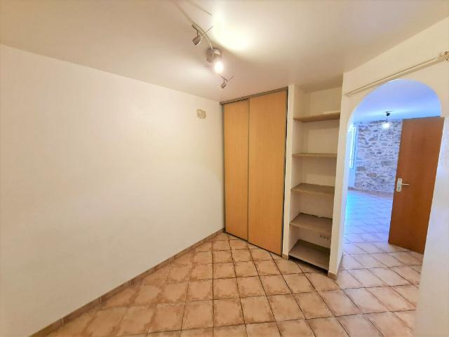 Appartement 1 pièce, 33 m² à louer à Forcalqueiret 83136