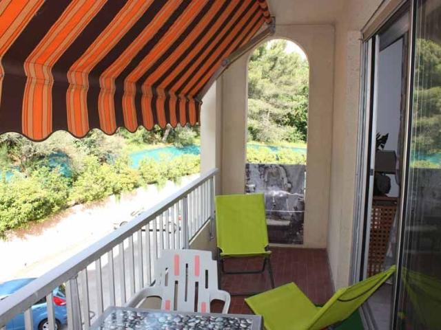 Appartement 1 pièce, 33 m² à louer à Hyères 83400
