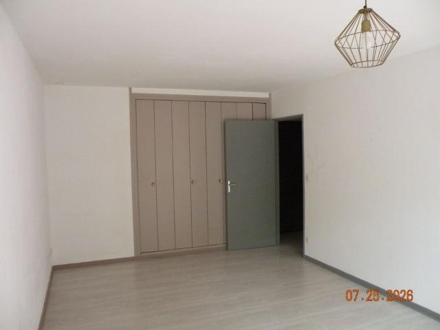 Appartement 1 pièce, 33 m² à louer à Loos 59120
