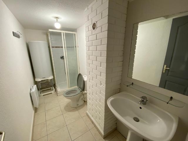Appartement 1 pièce, 33 m² à louer à Saint Brès 34670