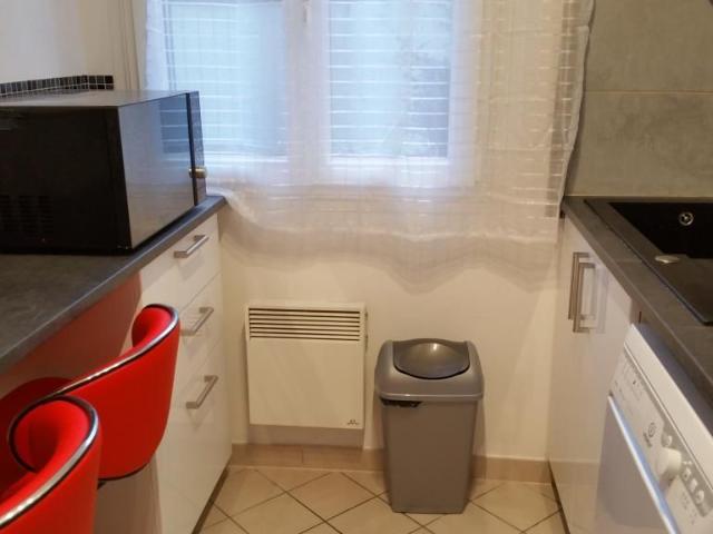 Appartement 1 pièce, 33 m² à louer à Saint Cyr l'École 78210