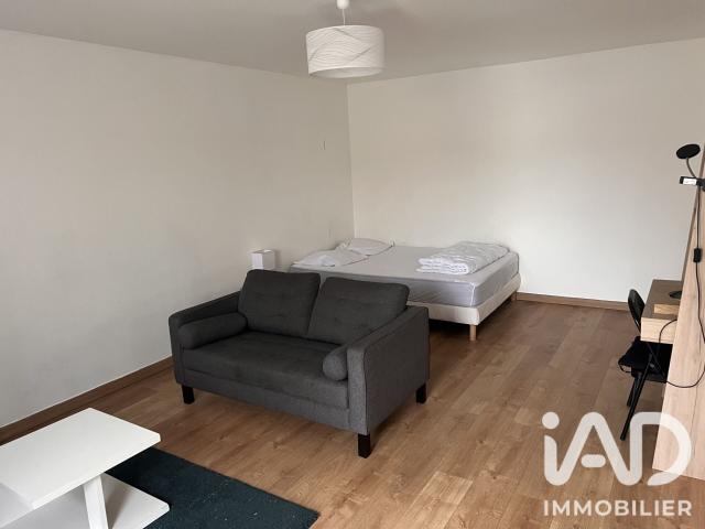 Appartement 1 pièce, 33 m² à louer à Savigny le Temple 77176