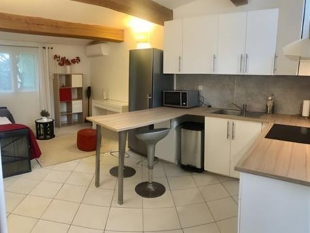Appartement 1 pièce, 33 m² à louer à Toulon 83000