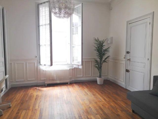 Appartement 1 pièce, 33 m² à louer à Tours 37000
