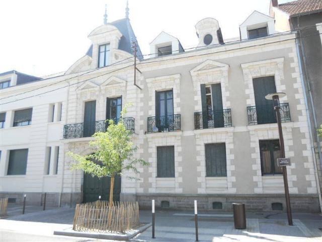 Appartement 1 pièce 44200 Nantes République Les Ponts Réf: 11723