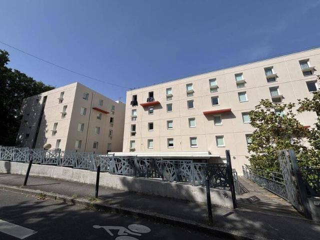 Appartement 1 pièce 44300 Nantes Bourgeonnière Petit Port Réf: 11725