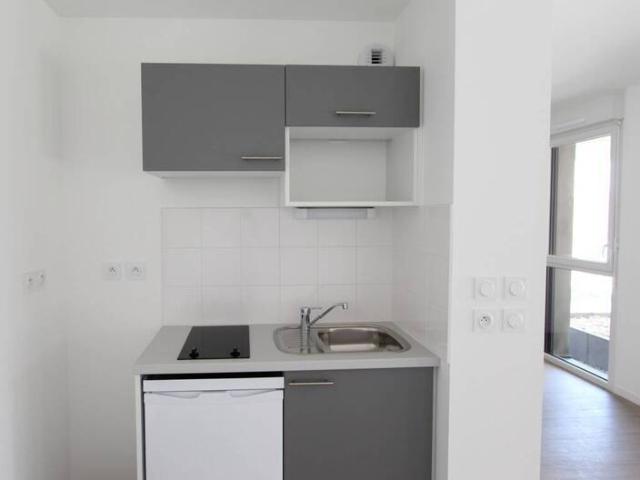 Appartement 1 pièce 44600 Saint Nazaire CENTRE VILLE GARE Réf: 3621