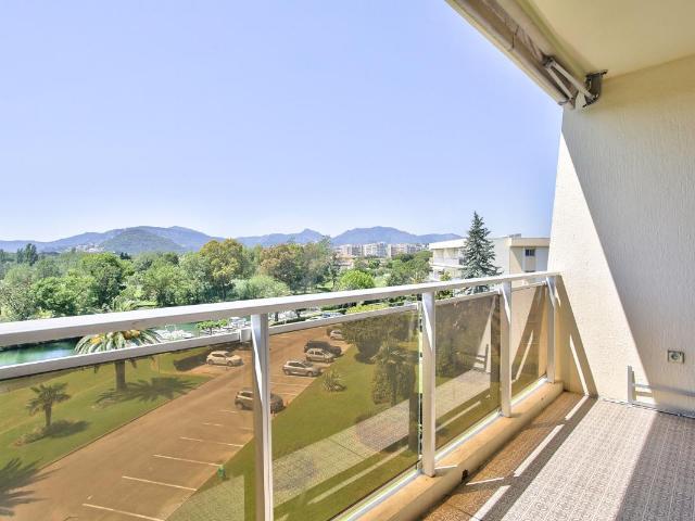 Appartement 1 pièce, 44 m² à louer à Mandelieu la Napoule 06210
