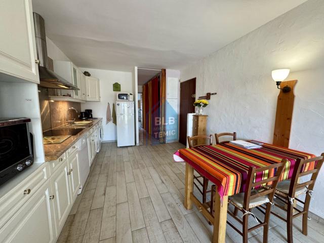 Appartement 1 pièce 49 m²