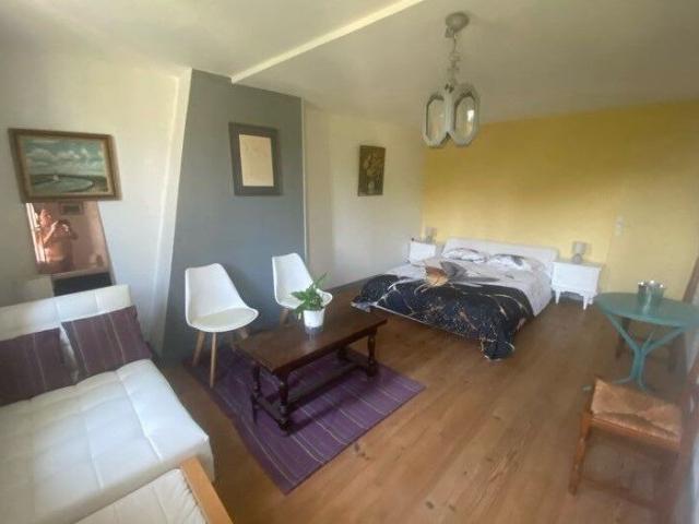 Appartement 1 pièce, 40 m² à louer à Lagorce 33230