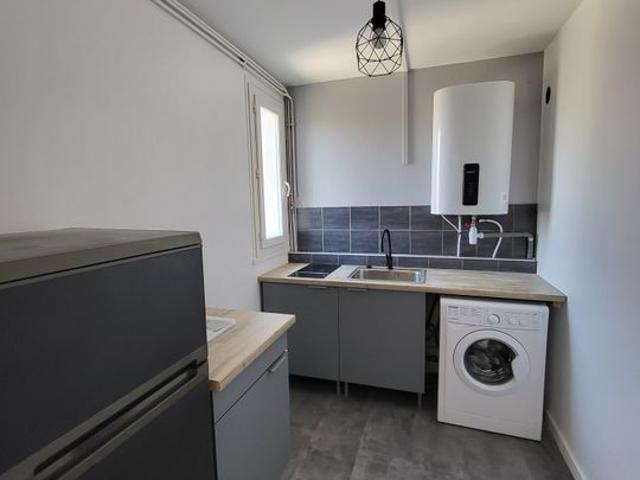 Appartement 1 pièce, 42 m² à louer à Avignon 84000