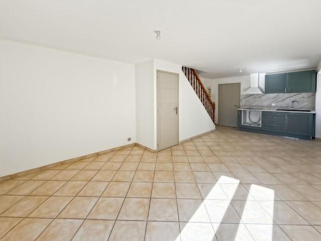 Appartement 1 pièce, 42 m² à louer à Toury 28310